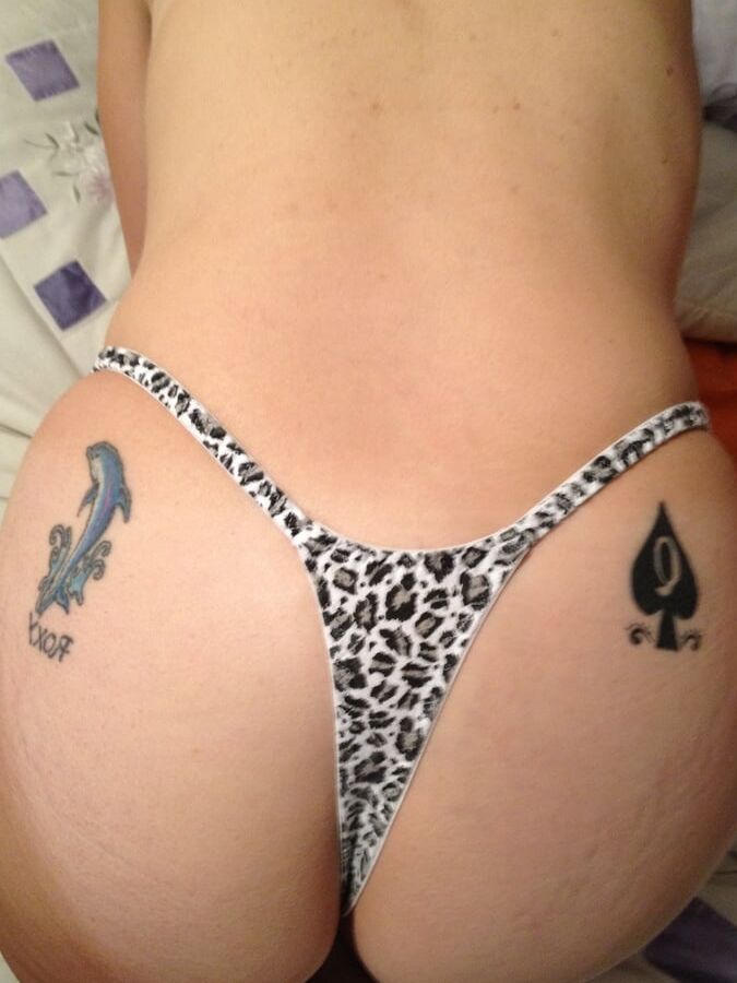 Queen of Spades - Hot Wives