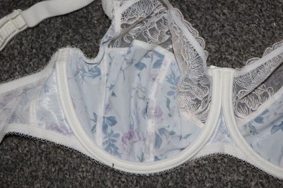 White Bras on Mature women