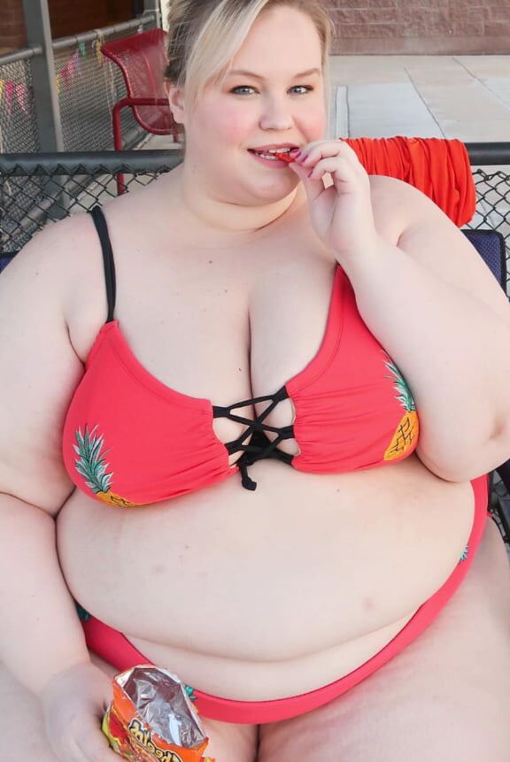 BBW Soft Fat Belly Girls