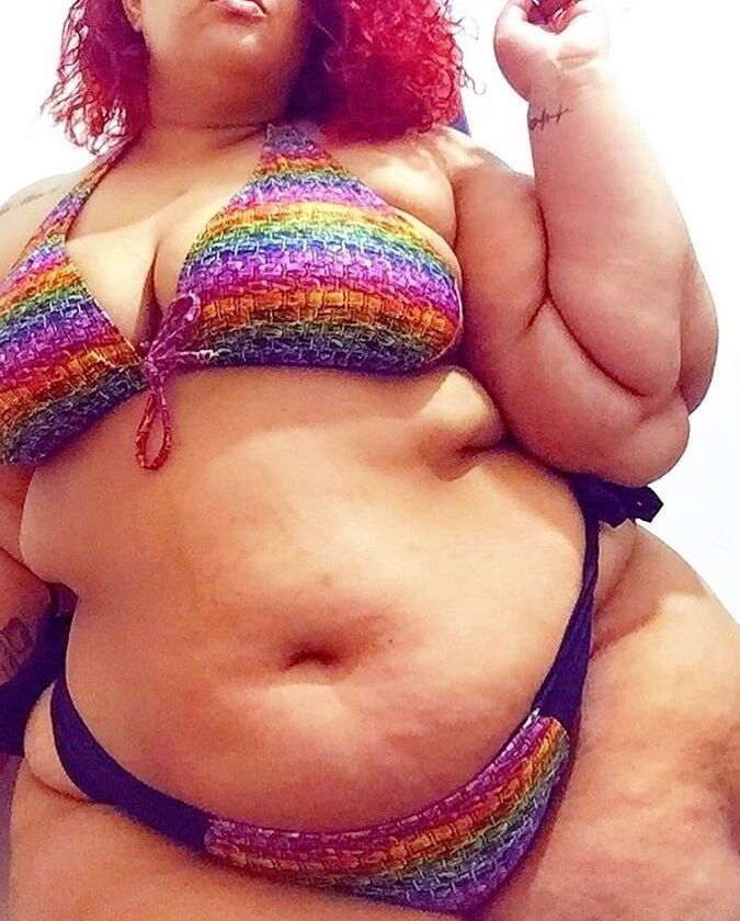 DON&;T KNOW WHO SHE IS BUT...