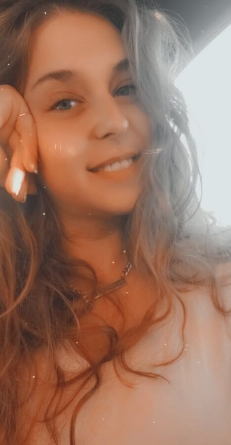 selfie queen