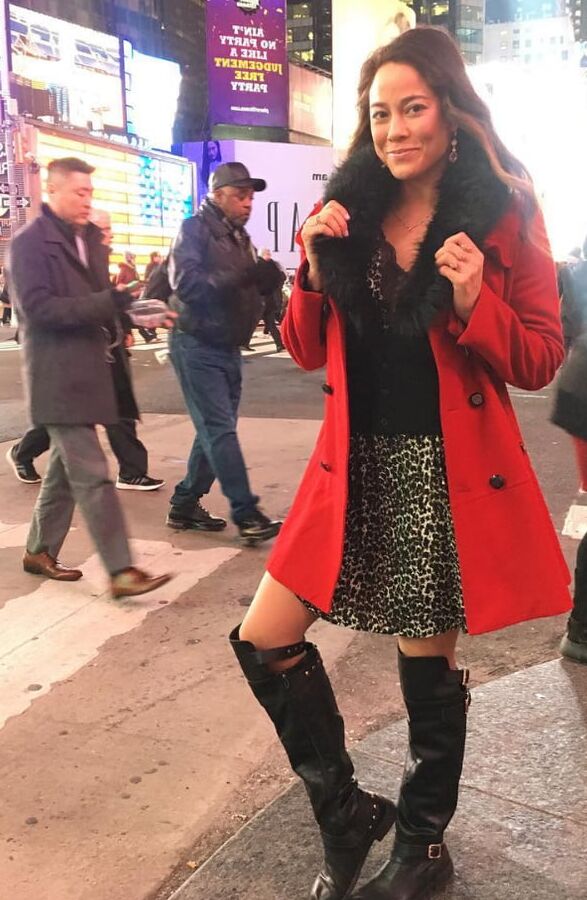 Female Celebrity Boots &amp; Leather - US Newswomen