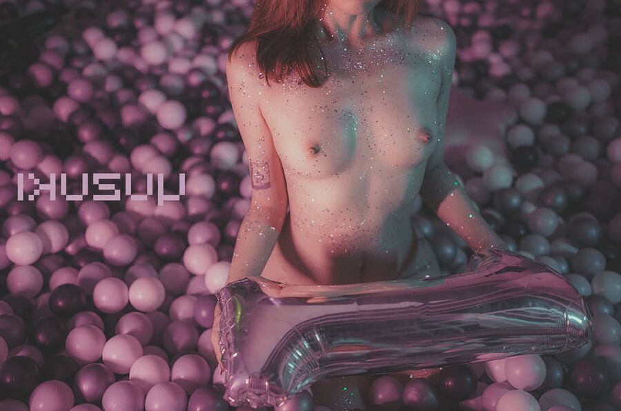 Chinese girl nude