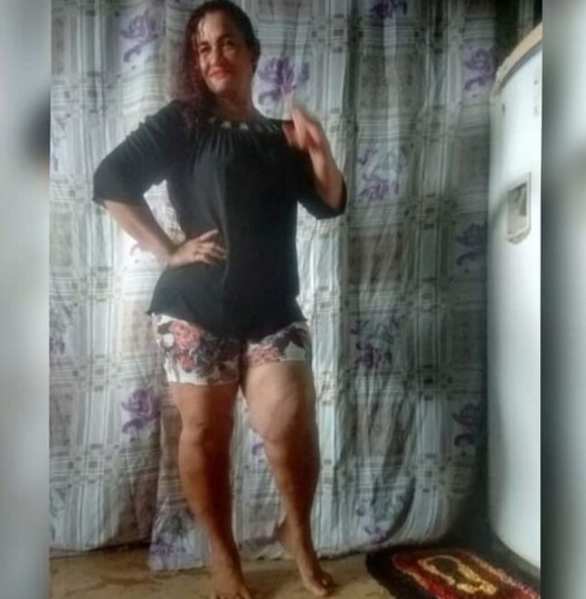 ROSI FARIAS CULONA PIERNAS HERMOSA MADURA ASS MATURE