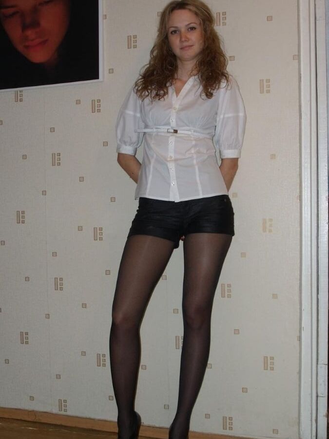 PANTYHOSE AMATEURS