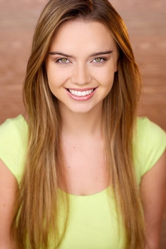 Lauren Hanley Actress and Slutty Whore