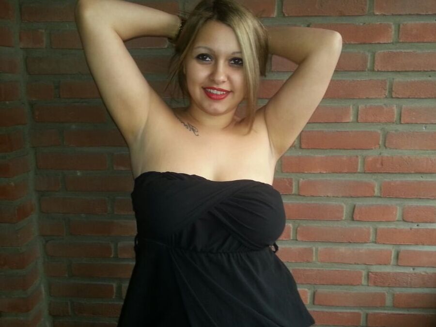 GEILE BBW MILF VANESSA dicke TITTEN und geiler Arsch Deutsch
