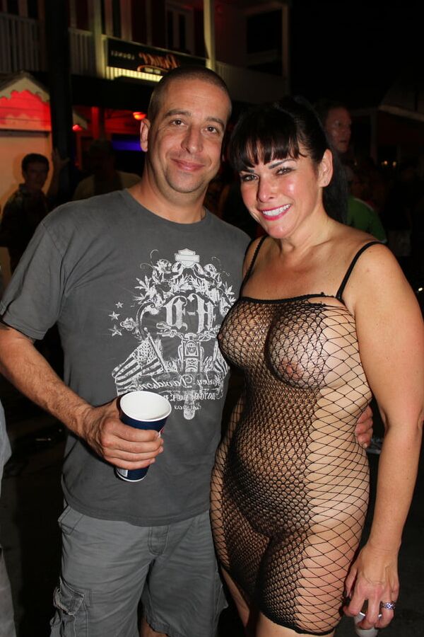 How My Slutty Aunt Dresses When She Is On Party Vacation