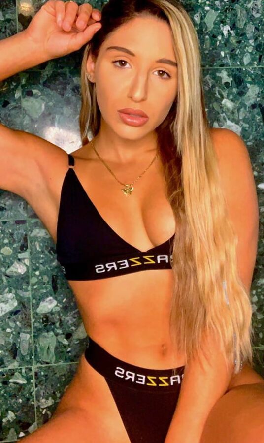 Ava