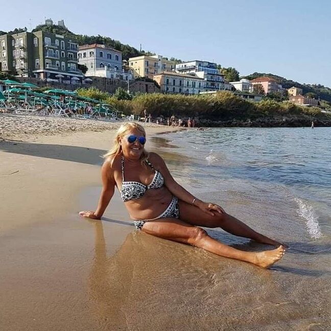 Real granny Housewife by the sea