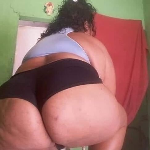 andrea olveira mature years