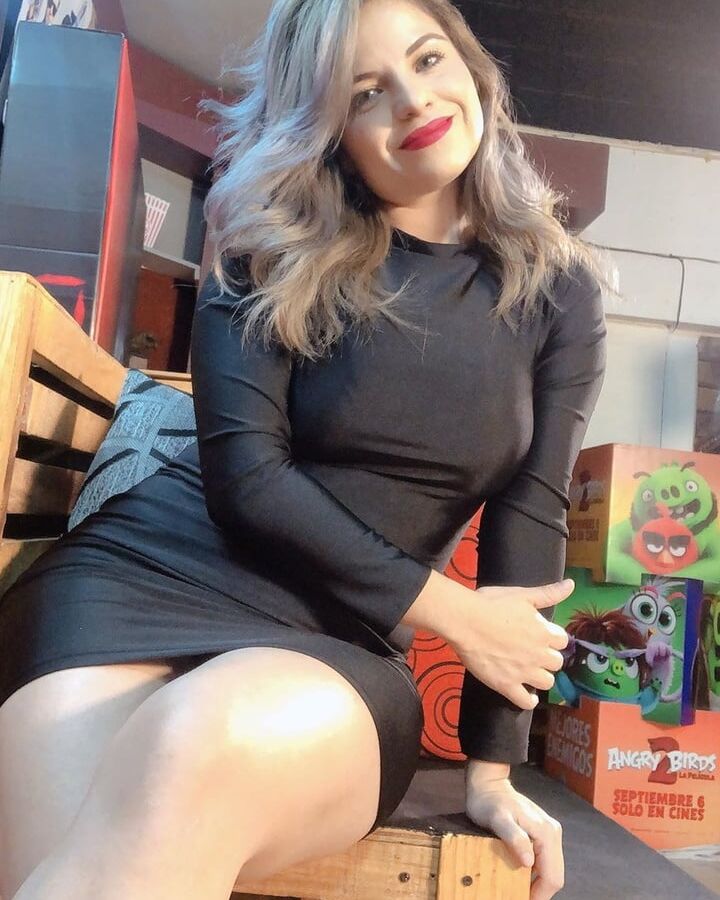 SEXY ALONDRA VILLANUEVA