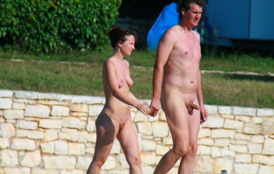 Retro Couples and Milfs in Fkk Resort Croatia