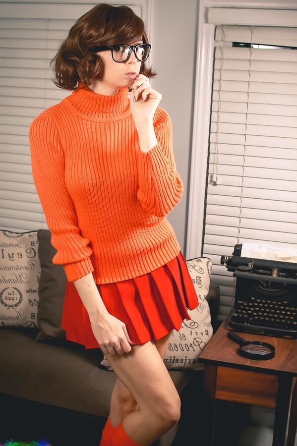 Velma D Cosplay