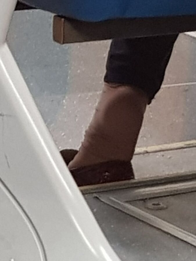 Capture nylon Feet of fat mature latin woman