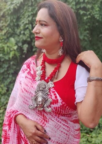 Desi indian mature saree