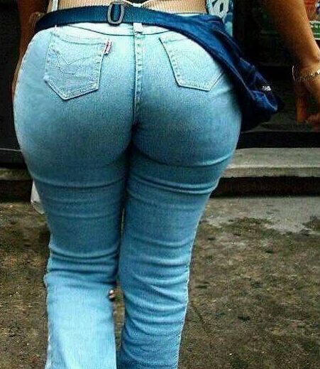 Milfs in jeans