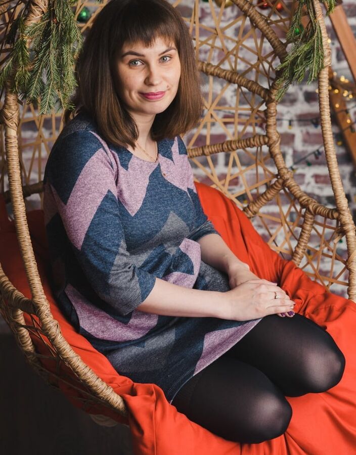 Tidy Russian Wives in Pantyhose