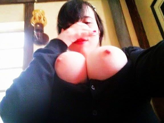 Gio otaku de grandes tetas