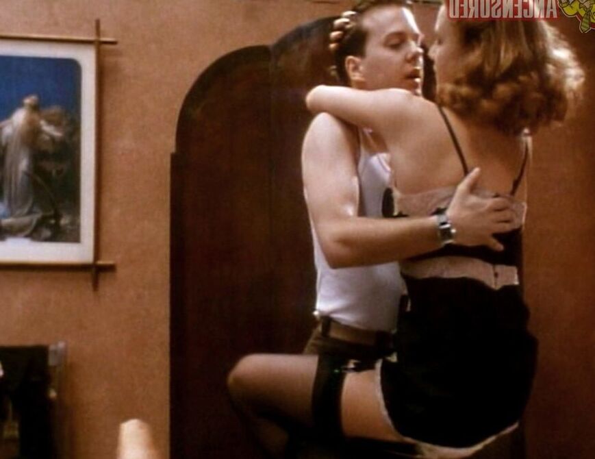 Actress Emily Lloyd