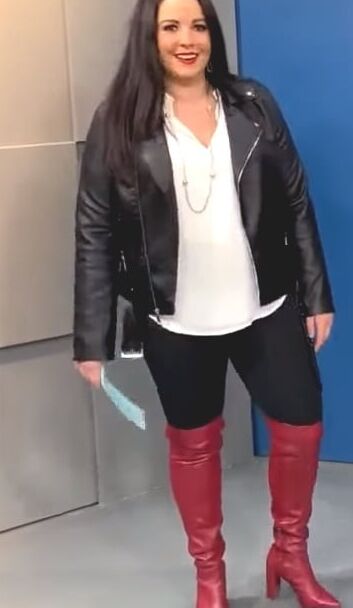 Female Celebrity Boots &amp; Leather - Kelly Nyberg