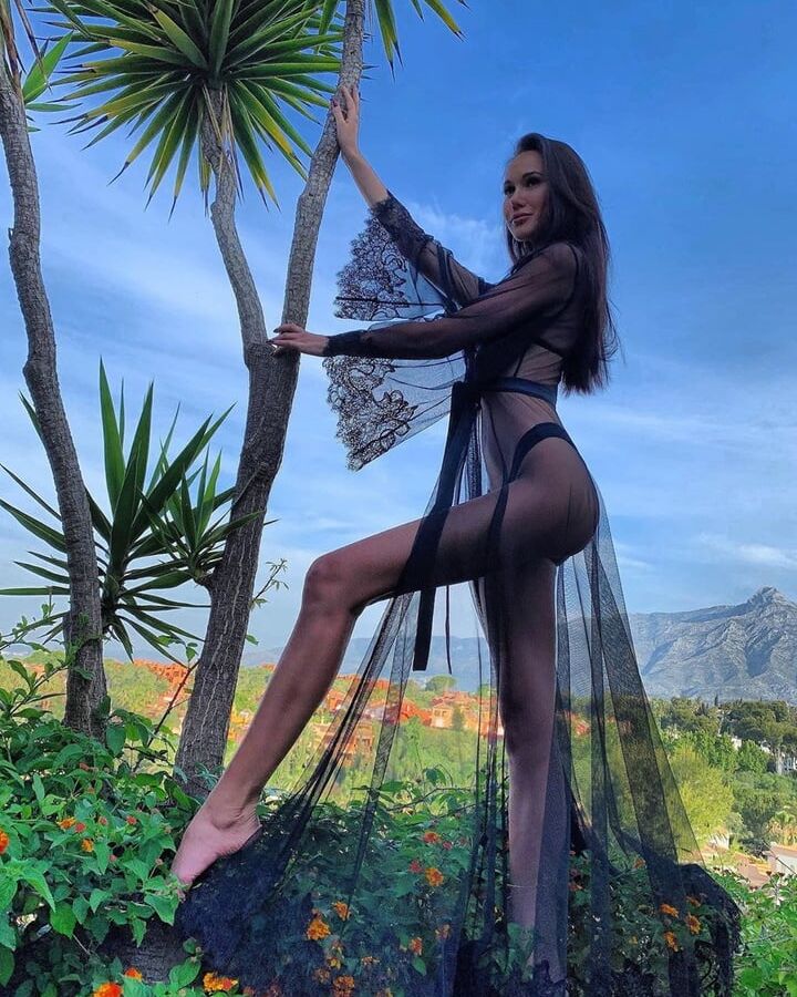 Sexy Russian Yulia Mirgorod