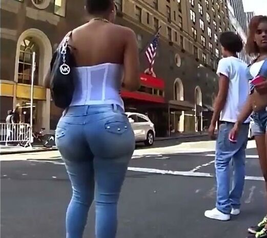 Milfs in jeans