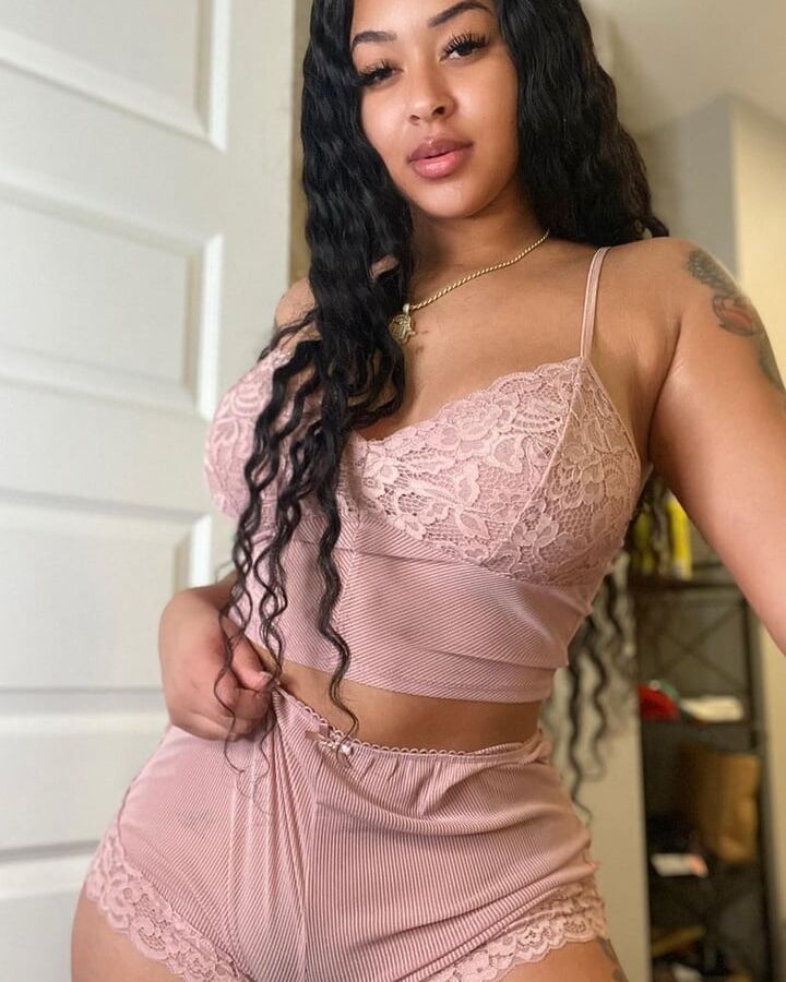 HOT EBONY PICS