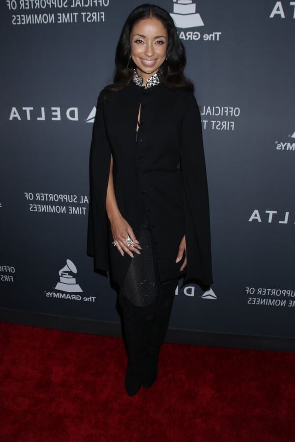 Female Celebrity Boots &amp; Leather - Mya