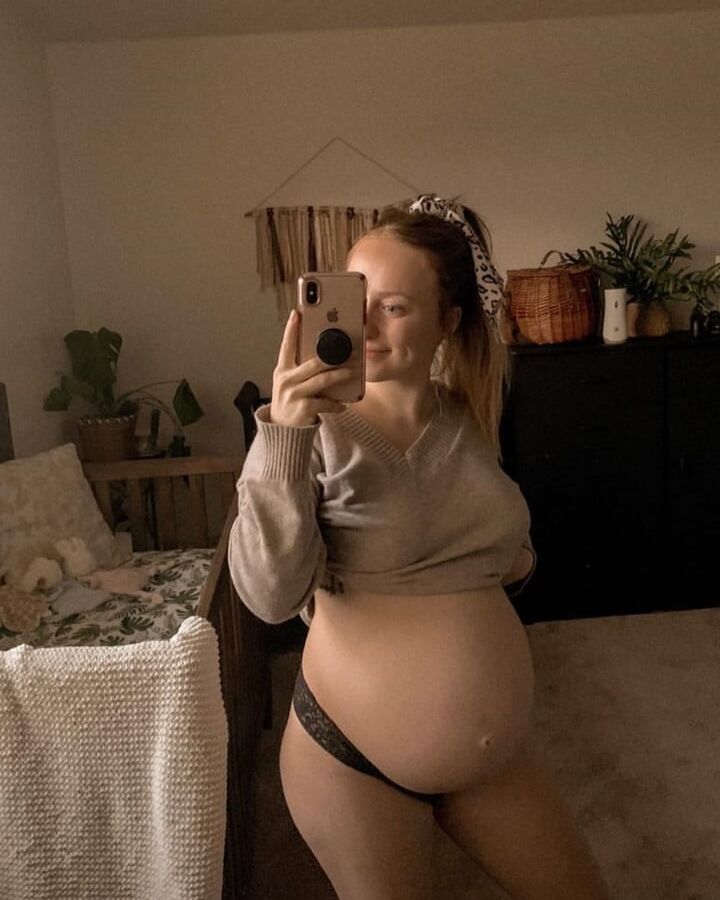 Sexy Pregnant Girls