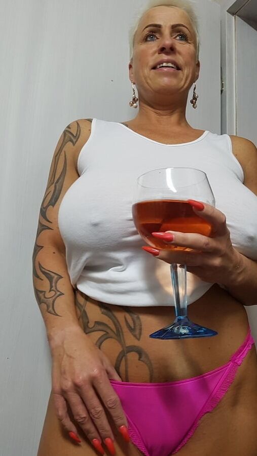 Big Tits Big Ass Amateur Mature MILF