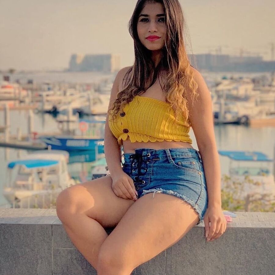 DESI HOT SEXY INDIAN MILF