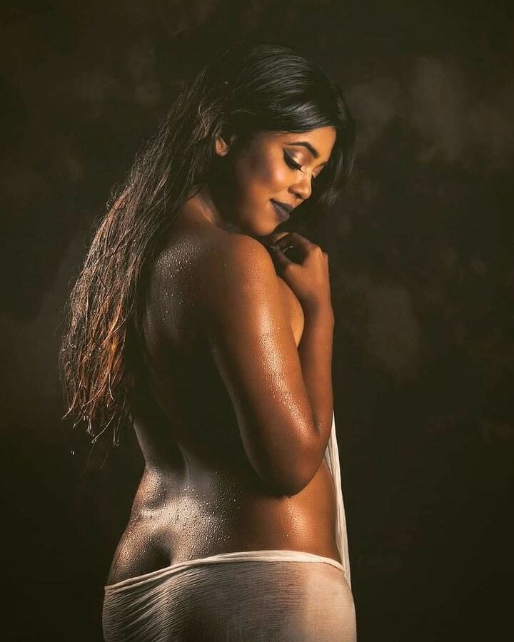 BENGALI MODEL JHILIK