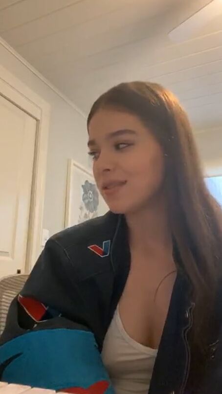 Sexy Hailee - Braless and see-thru top