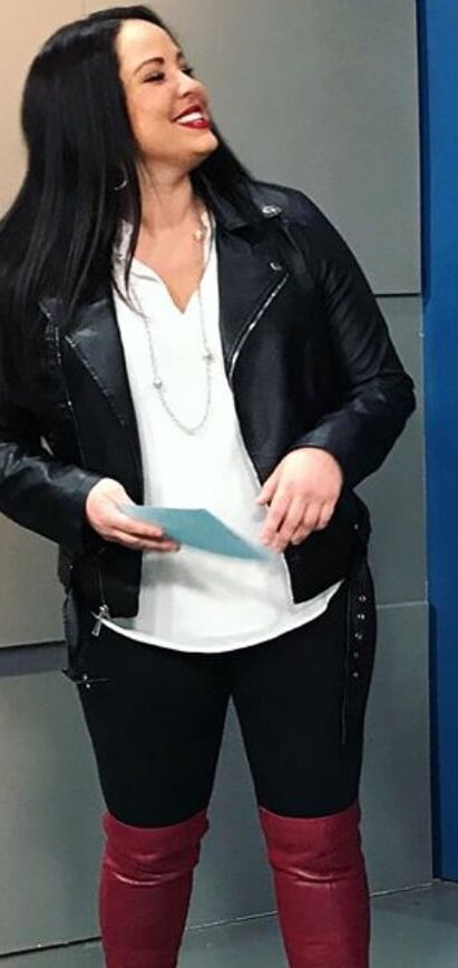 Female Celebrity Boots &amp; Leather - Kelly Nyberg