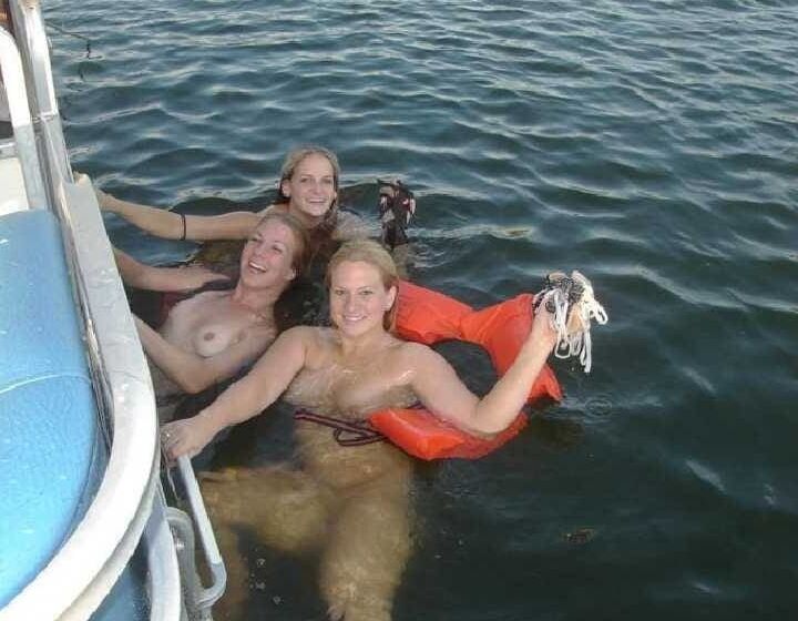 Nude Boat.