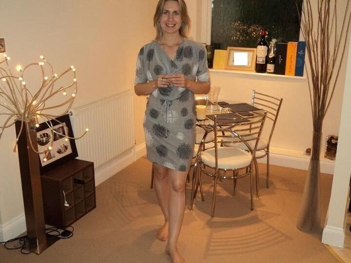 gorgeous uk leggy milf