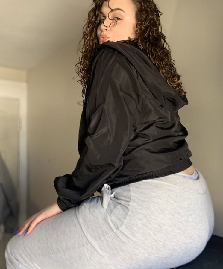 Hot girls on Twitter - part