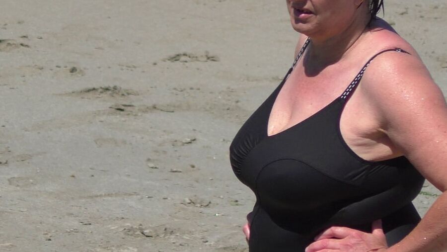 busty bbw mature