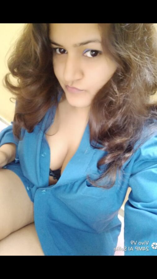 posting pak girl nudes soon , ex indian model