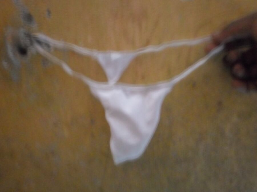 THONGS N&; THINGS VOL.
