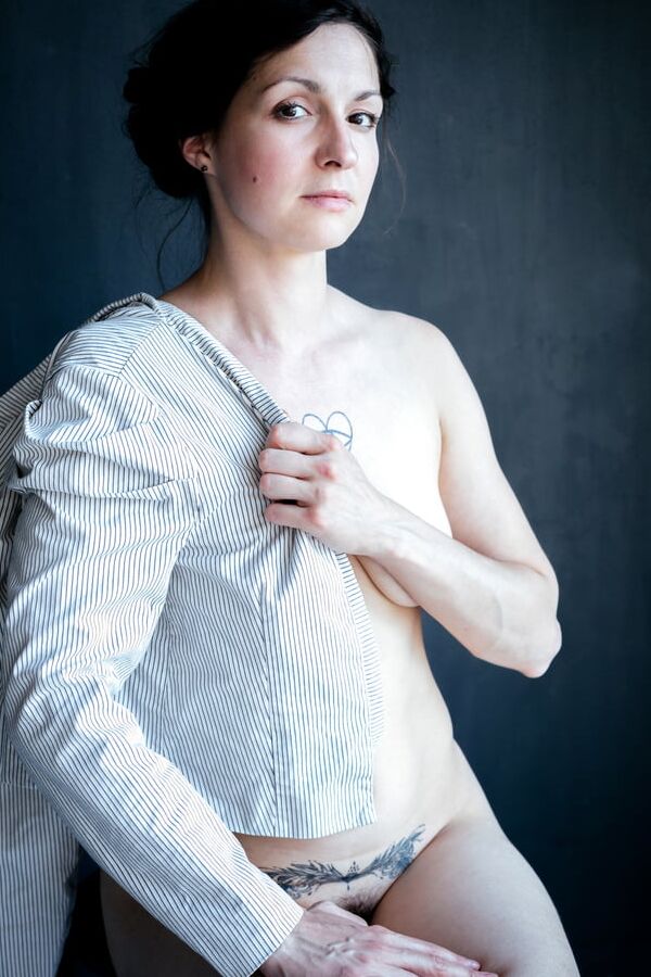 Naked Ukrainian singer from Dakh Daughters