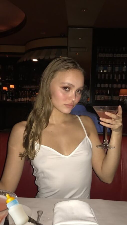 Lily Rose
