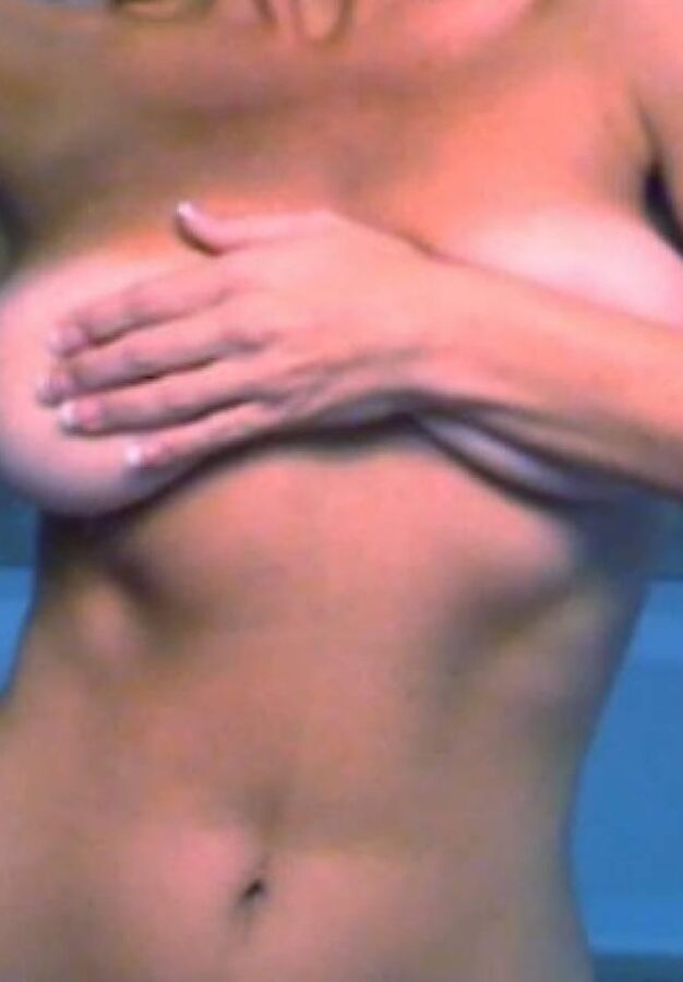 Lynn, white-collar sexy milf