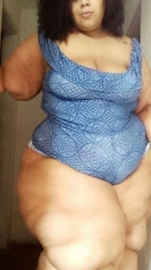 DON&;T KNOW WHO SHE IS BUT...