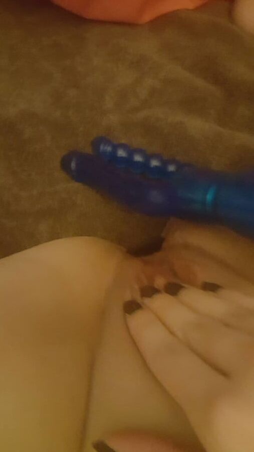 Shy Ontario MILF exposed