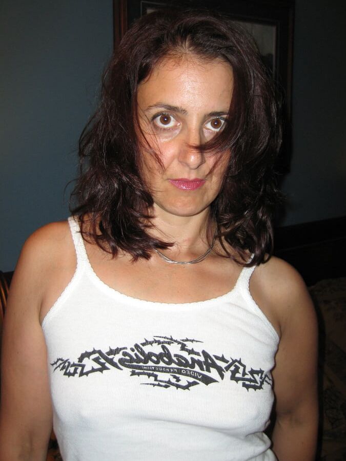 Italian-American MILF posing