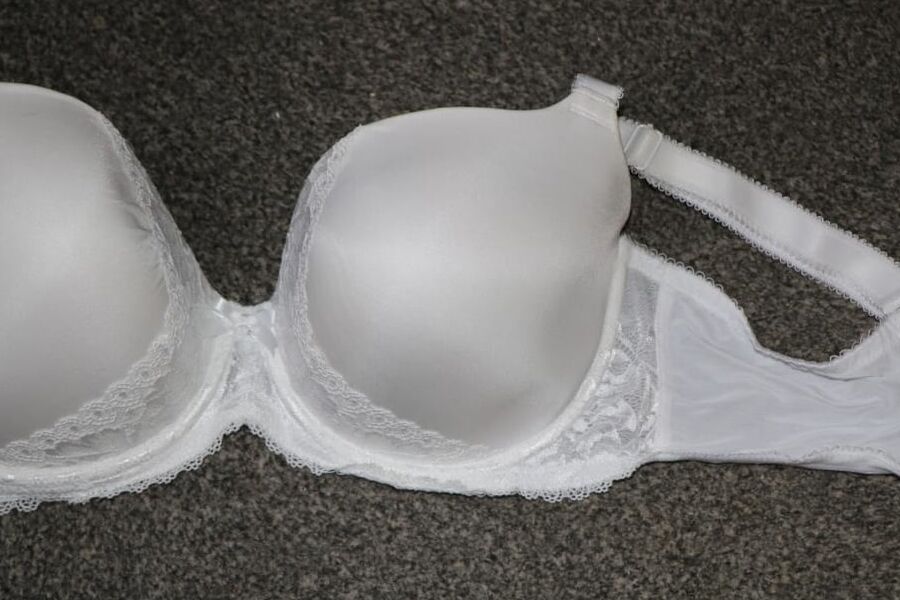 White Bras on Mature women