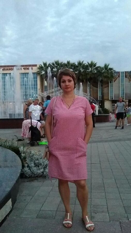 Milfs with calves from social networks