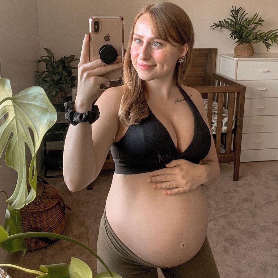 Sexy Pregnant Girls